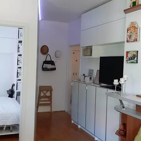 Modern Apartment In The Heart Of Umag Vivano Noel Exterior photo